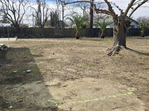 32497 Road 160, Ivanhoe, CA 93235