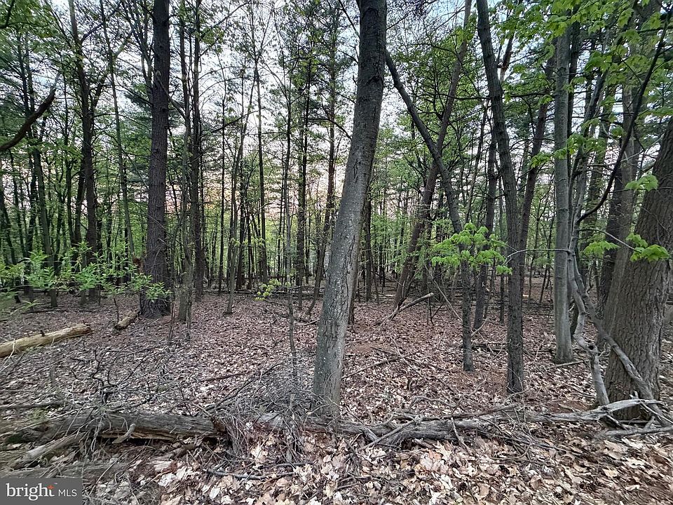 1st image of 2394 Crow Foot Dr