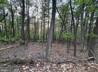 2394 Crow Foot Dr, Auburn, PA 17922