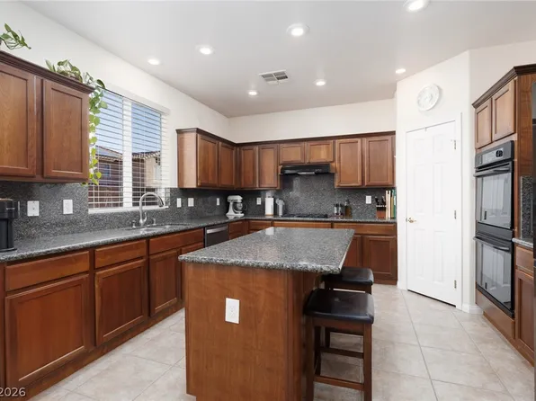 9270 Wildcat Hill Ct, Las Vegas, NV 89178