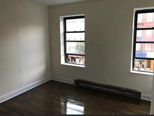 Rented by Salon Realty Corp | media 15