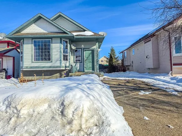 9024 S 63rd Ave, Grande Prairie, AB T8W 2M3