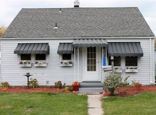 334 E Beam St, Porter, IN 46304