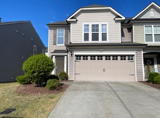 1025 Mirbeck Ln, Durham, NC 27713