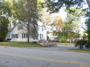 21 Reservoir Rd, Rockaway, NJ 07866