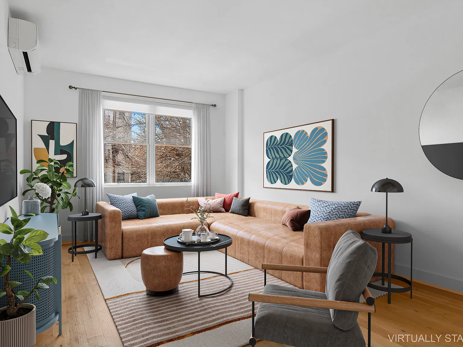 364 Harman Street — Photo 1