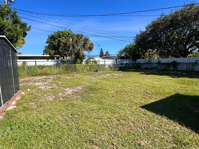 124 Abaco Dr — Photo 4