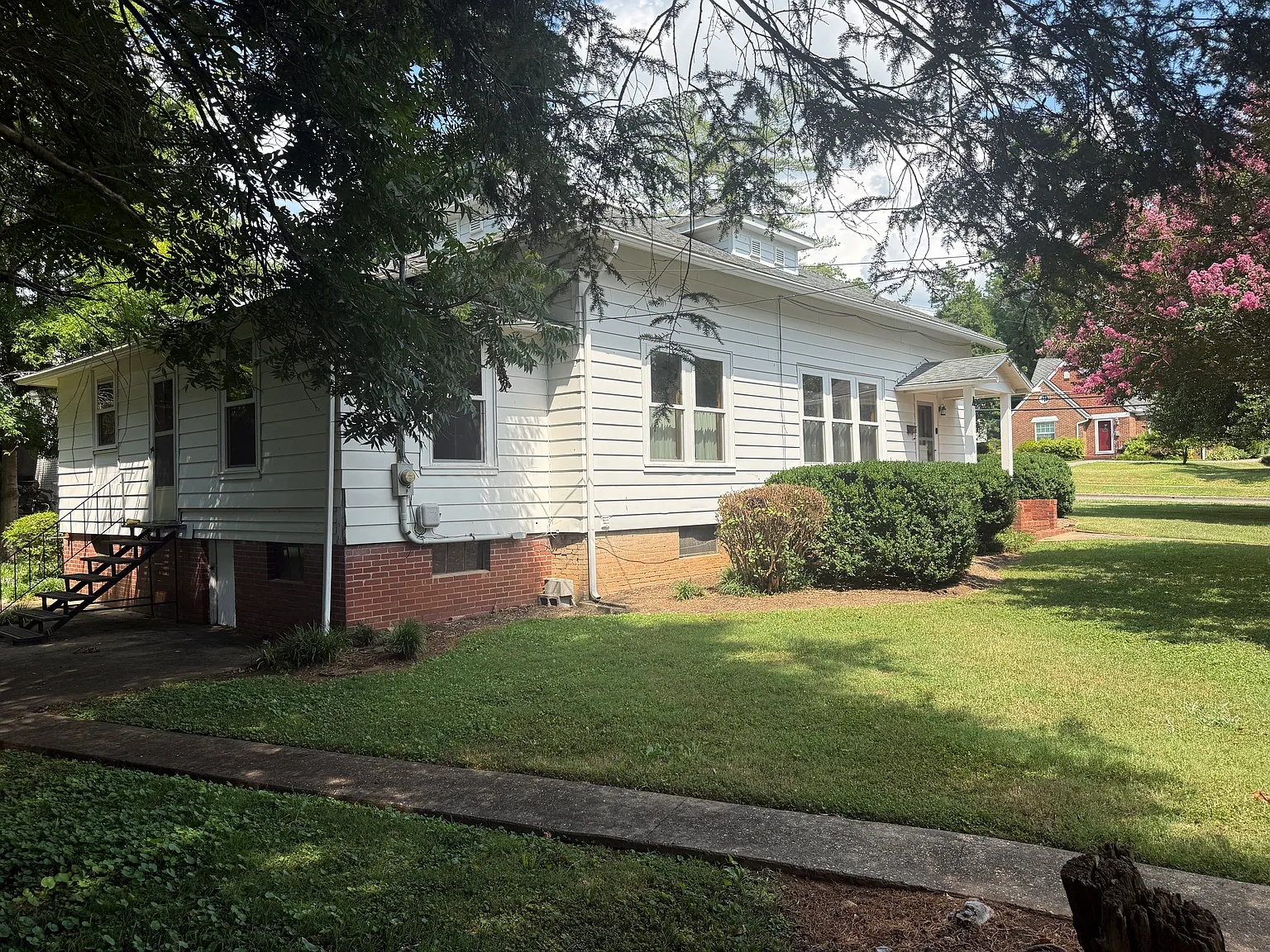 1 bed, 715 sqft, $1,100 — Photo 2