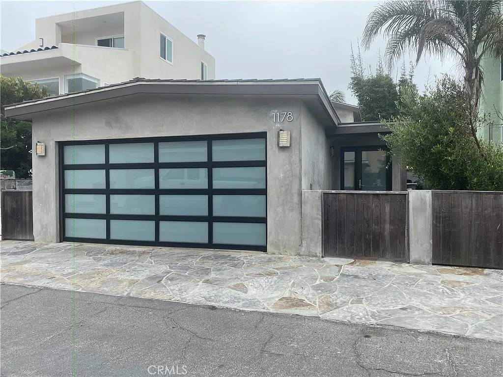 2 bed, 1386 sqft, $6,800 — Photo 1