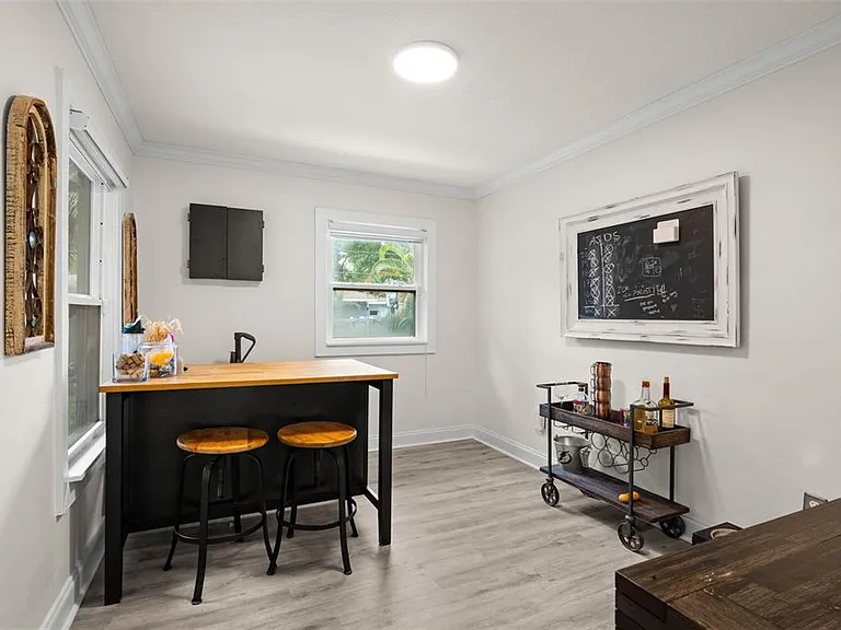 3822 W Euclid Ave — Photo 12