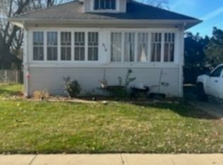 614 Illinois Ave, Elgin, IL 60120