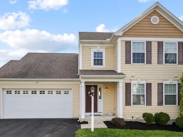 108 Kenneth Dr, Leola, PA 17540