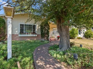 10737 NE Shaver St, Portland, OR 97220