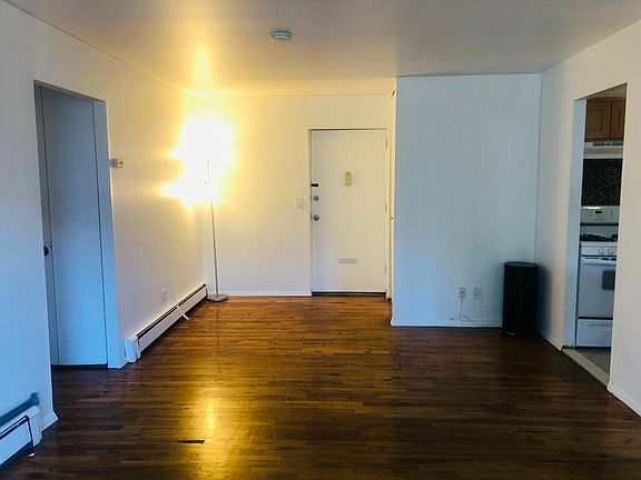 4th image of 351 N Broadway APT 2E