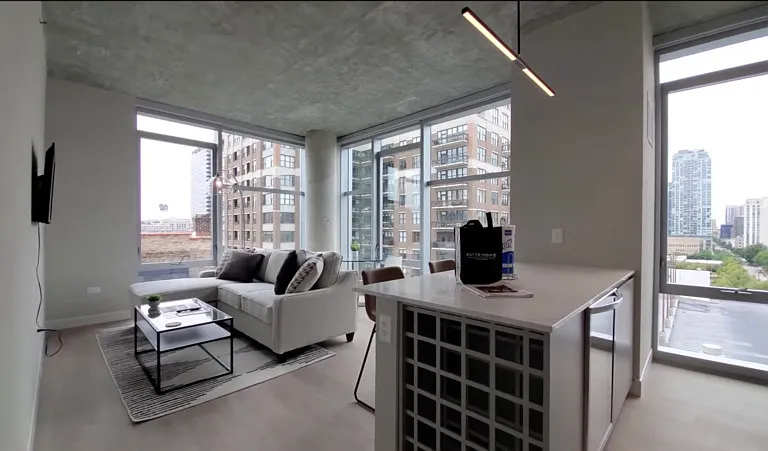 107 W Hubbard St #20 — Photo 1