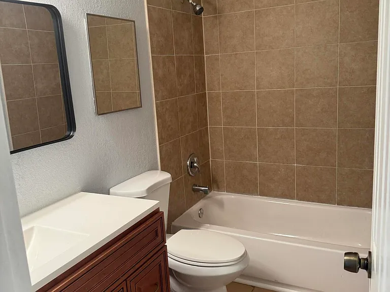 1841 SW McAllister Ln — Photo 10
