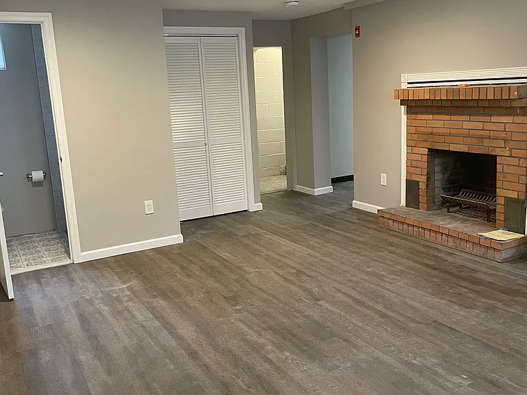 34 Port Jefferson Rd — Photo 1