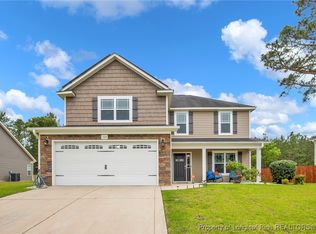 104 Parkview Ln, Lillington, NC 27546