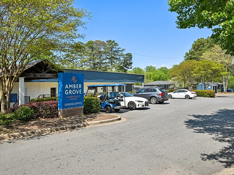 Amber Grove Apartments — Photo 20