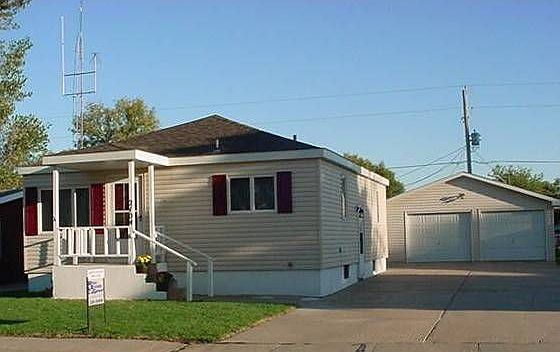 1st image of 2104 W 10th St