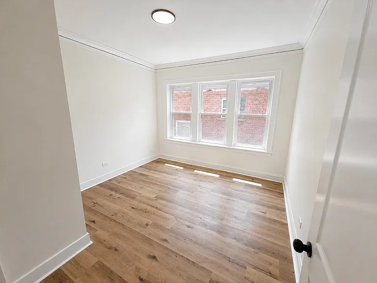 6807 S Artesian Ave #1 — Photo 16