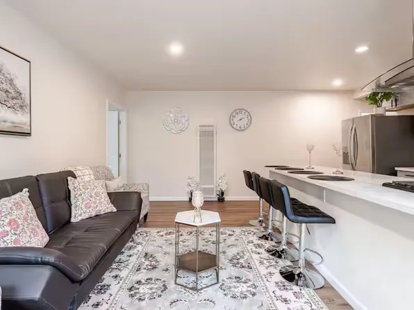 3196 Crescent Ave, Marina, CA