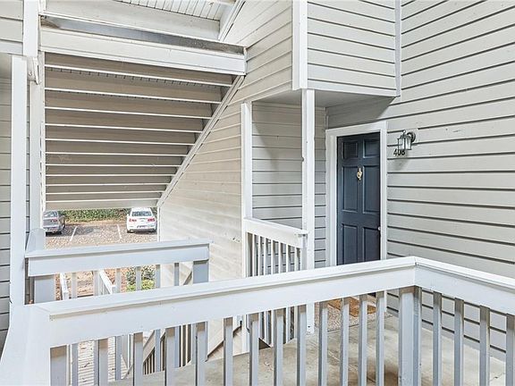 5th image of 408 Warm Springs Cir