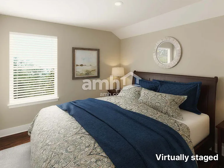1131 Walden Pond Dr — Photo 30