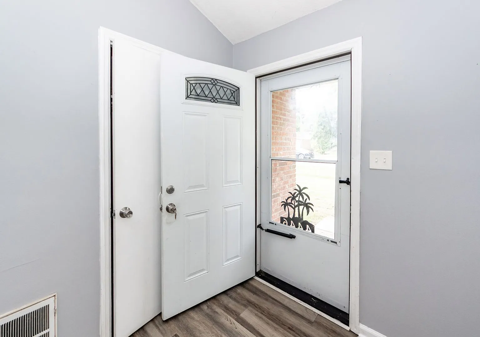 3 Bedroom, 1 Bathroom Home in Woodside Manor - Ladson — Photo 3