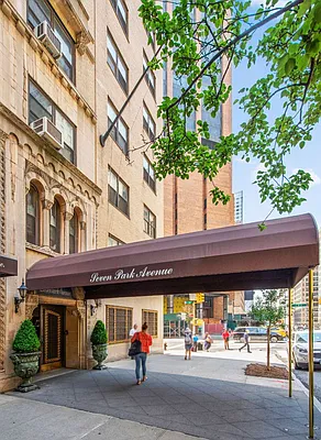 Sold by Keller Williams NYC | media 18