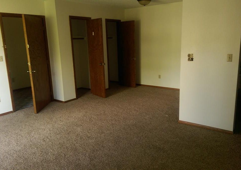 1st image of 2515 Knight Dr APT 6