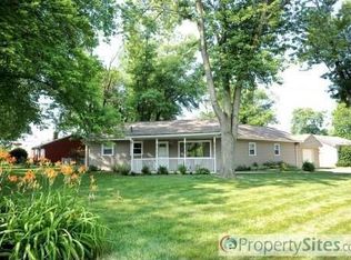 11 Crestwood Dr, New Whiteland, IN 46184