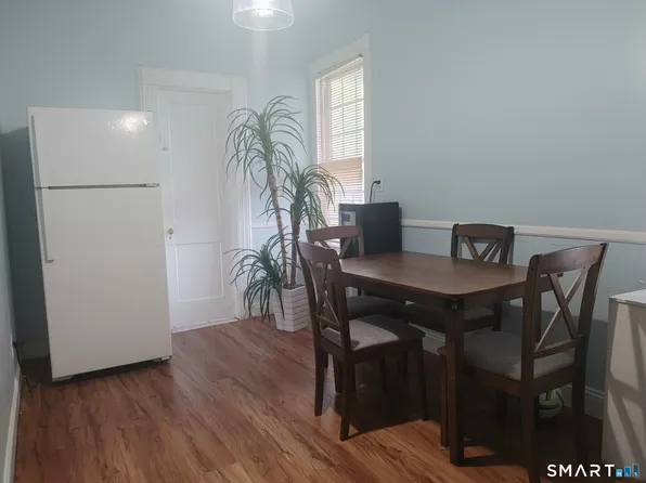 47 Church St APT 1, Greenwich, CT 06830