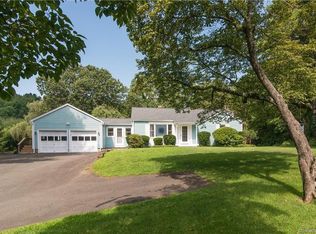 28 Merwin Brook Rd, Brookfield, CT 06804