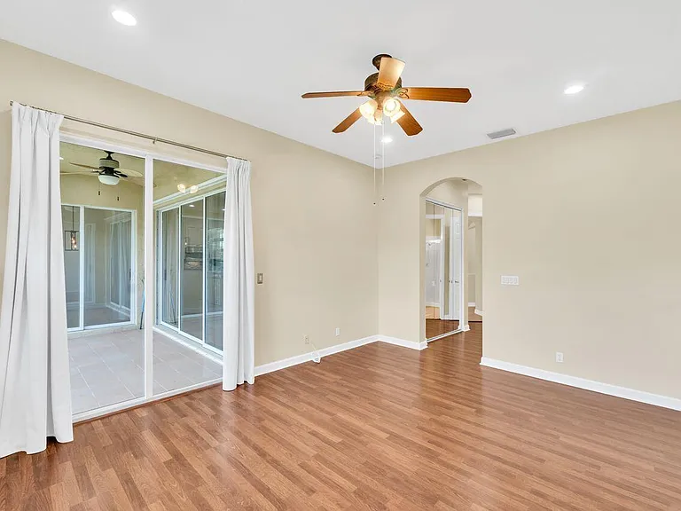8035 NW 127th Ln #3 — Photo 7