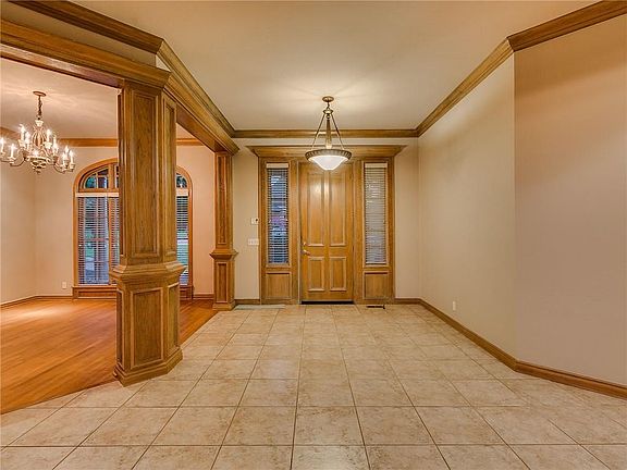 5th image of 18632 Wolf Creek Dr