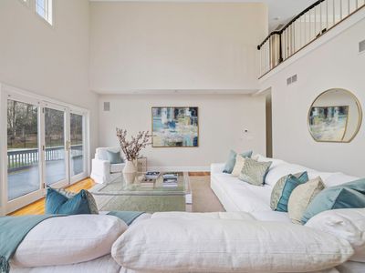 215 Paddock Hill Lane, Fairfield, CT, 06824