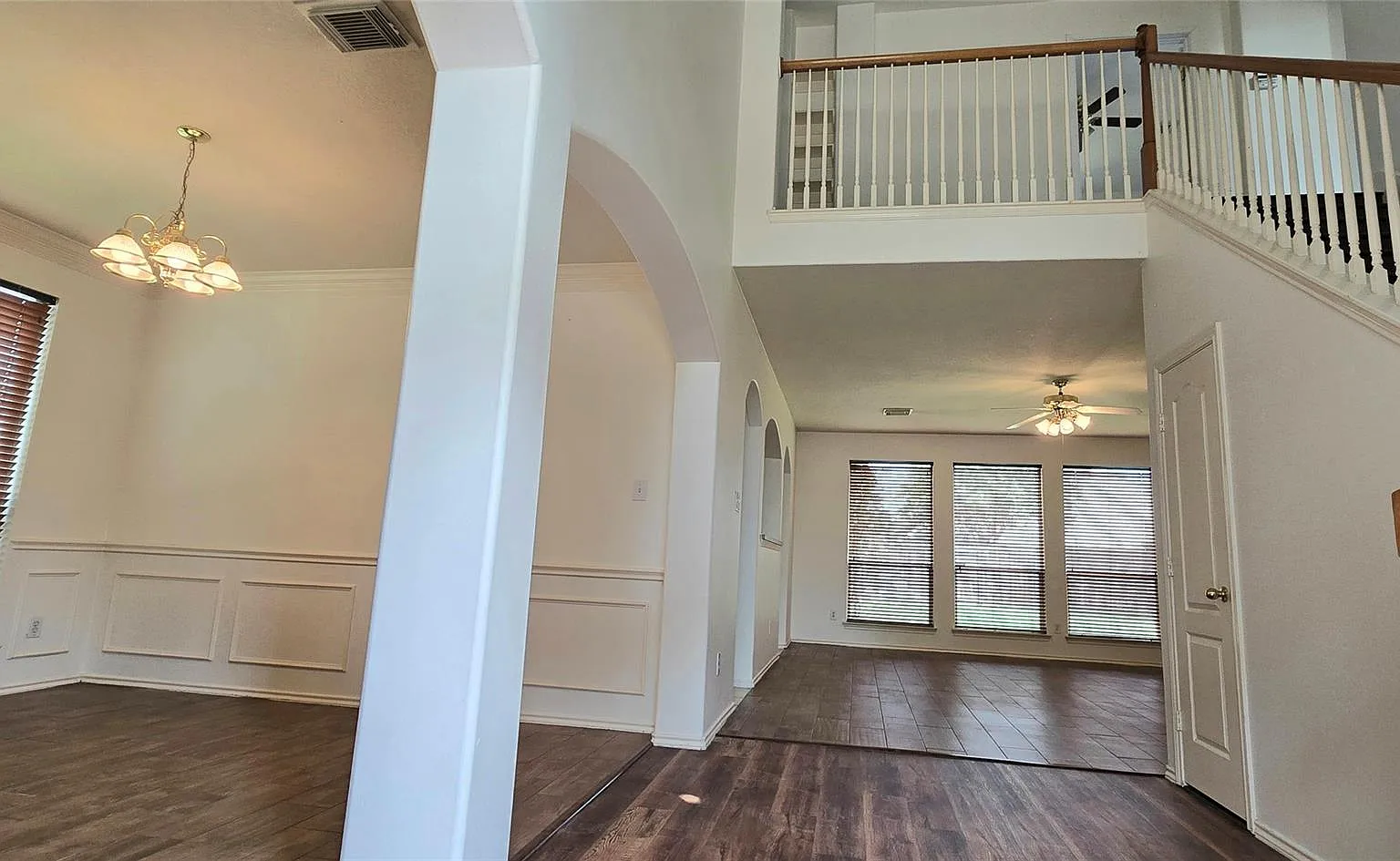 5 bed, 3.0 bath, 3072 sqft, $2,490 — Photo 4