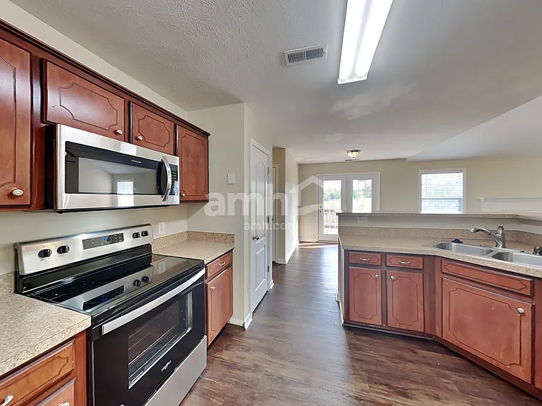 733 Clear Cir — Photo 10