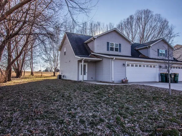 2537 Deerfield DRIVE, West Bend, WI 53090