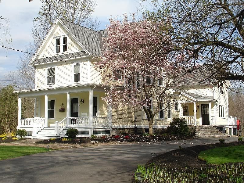 9 Pleasant St, Andover, MA 01810 Zillow