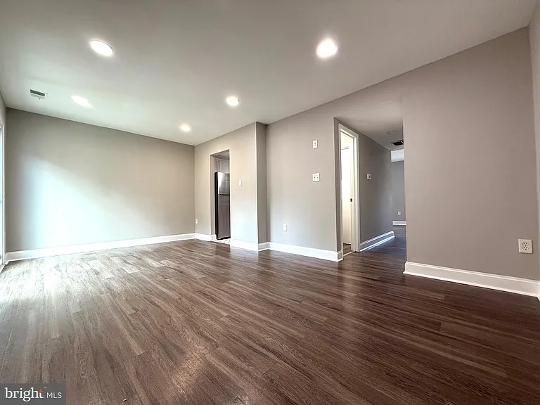 2819 Banks Ct — Photo 8
