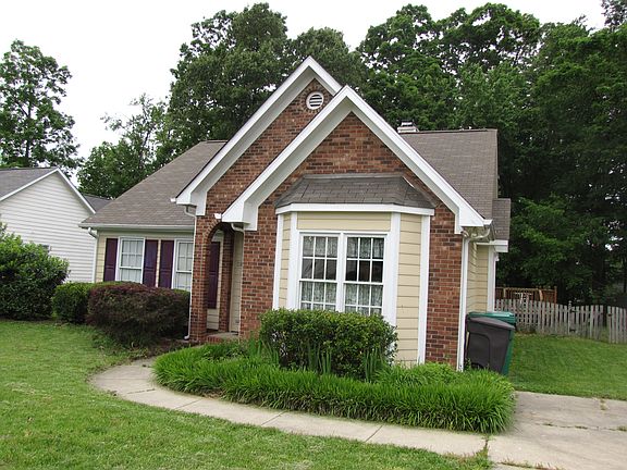 3rd image of 3303 Sparrowhawk Dr