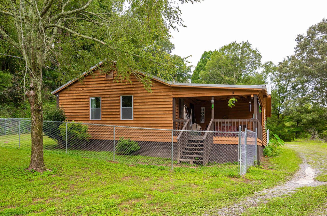 149 Wolfe St, Cohutta, GA 30710 MLS 1377875 Zillow