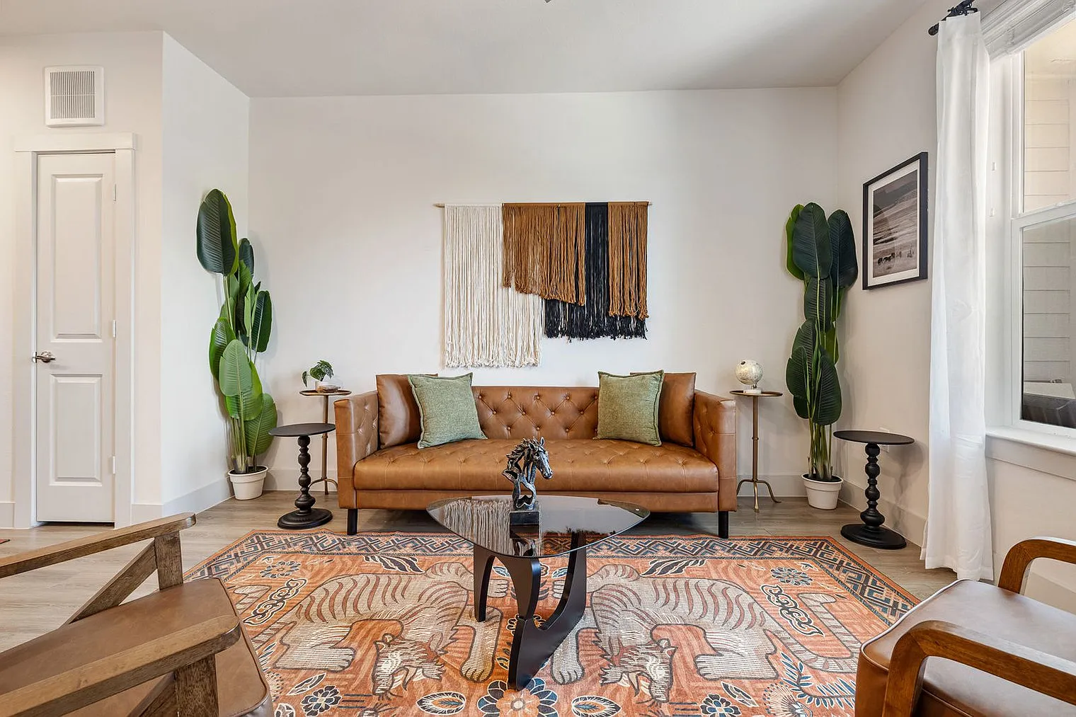 1 bed, 1.0 bath, 818 sqft, $2,970 — Photo 4