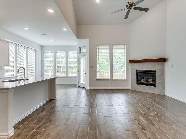 7921 Lindheimer Ln — Photo 8