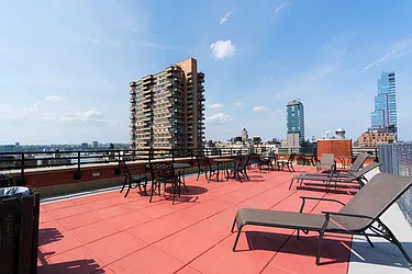 Rented by Boulevard Residentials