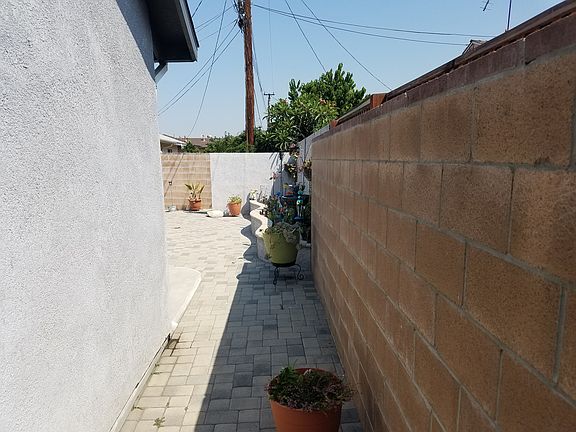 2nd image of 23130 Caroldale Ave