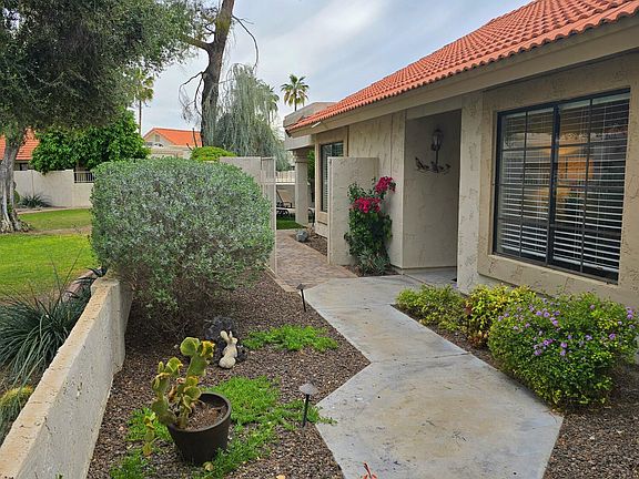 3rd image of 18812 N 94TH Avenue