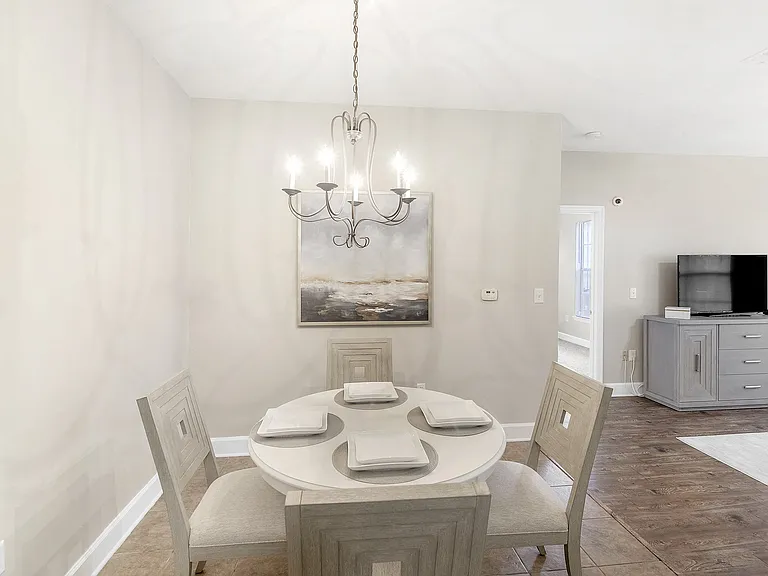 Highlands Apartment Homes — Photo 8